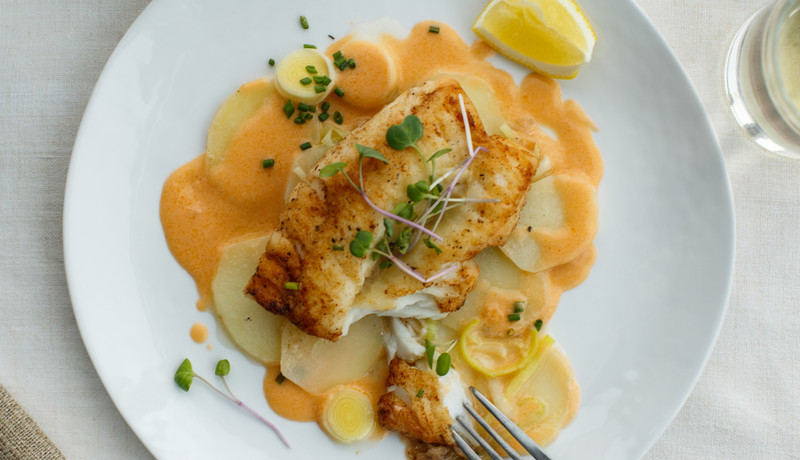 golden cod with creamy potato and leek ragout